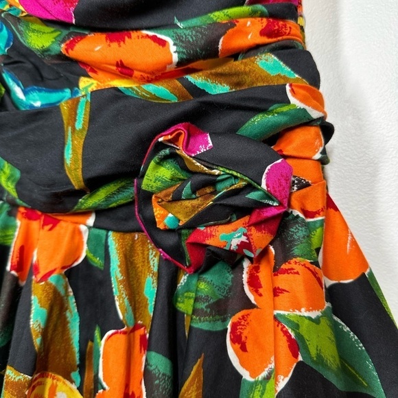 Vintage Positively‎ Ellyn Colourful Floral Strapless Dress with Rosette Size 10 - Picture 2 of 9